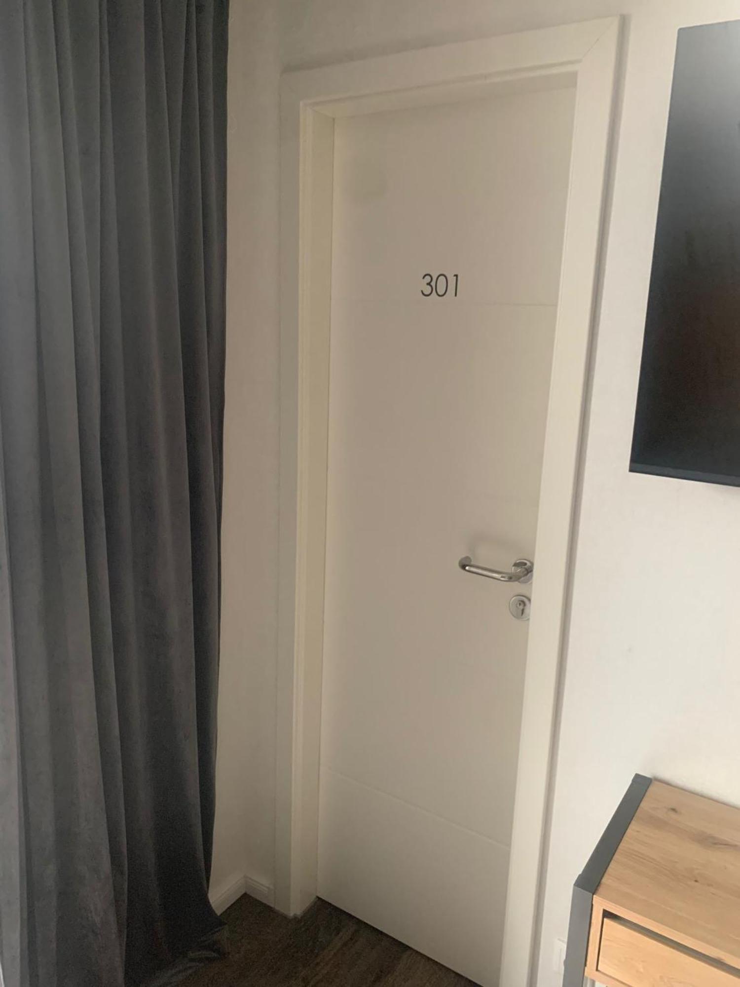 Mönchengladbach Mg-Quartier Hostel מראה חיצוני תמונה